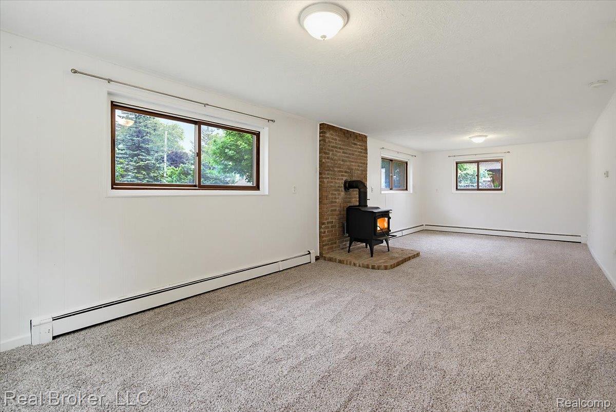 8320 Hillpoint Drive Property Photo 15