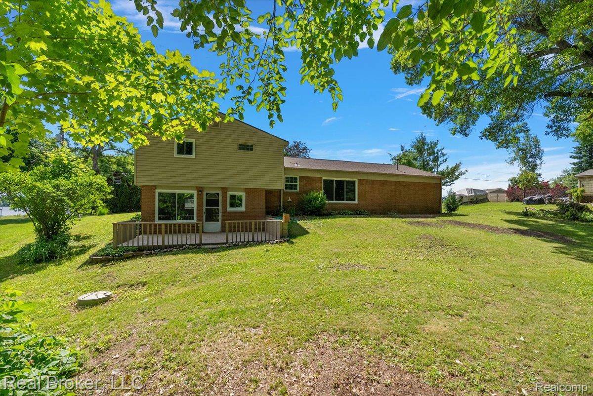 8320 Hillpoint Drive Property Photo 36
