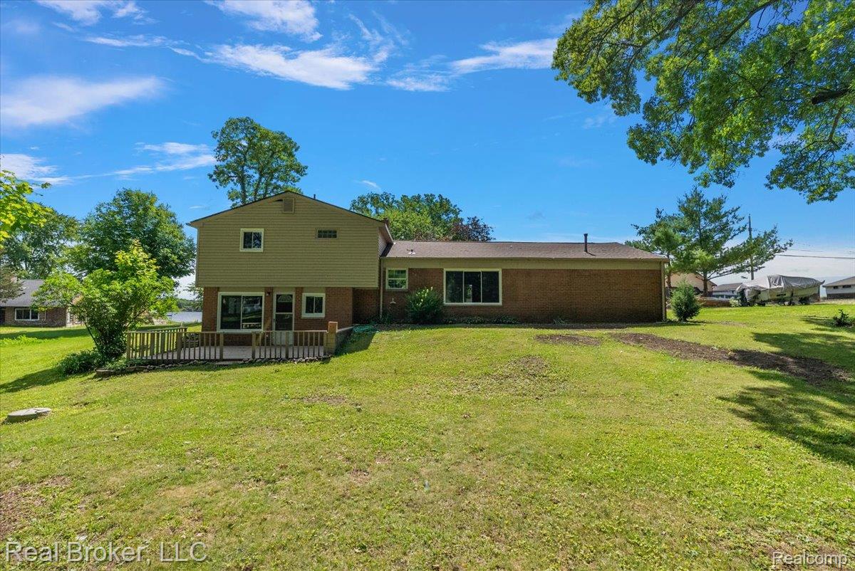 8320 Hillpoint Drive Property Photo 37
