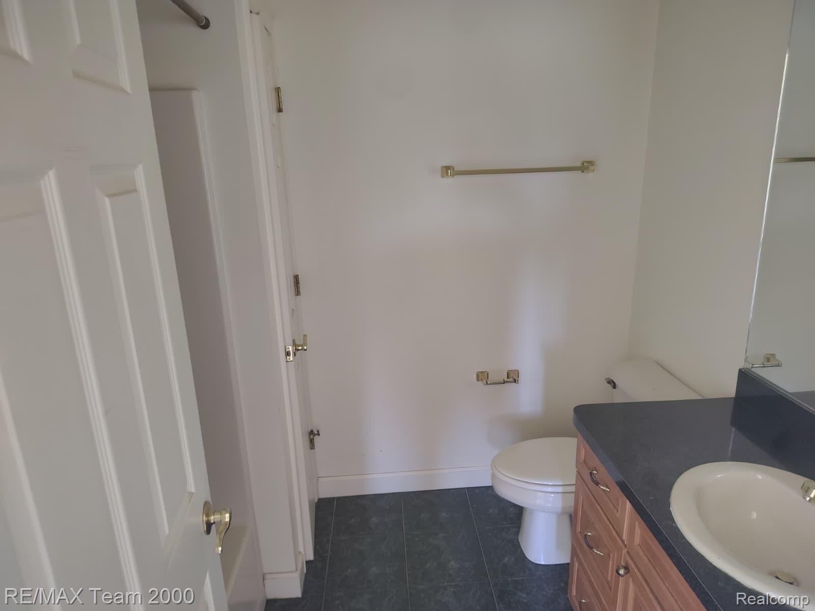 19452 Troy Place Property Photo 11