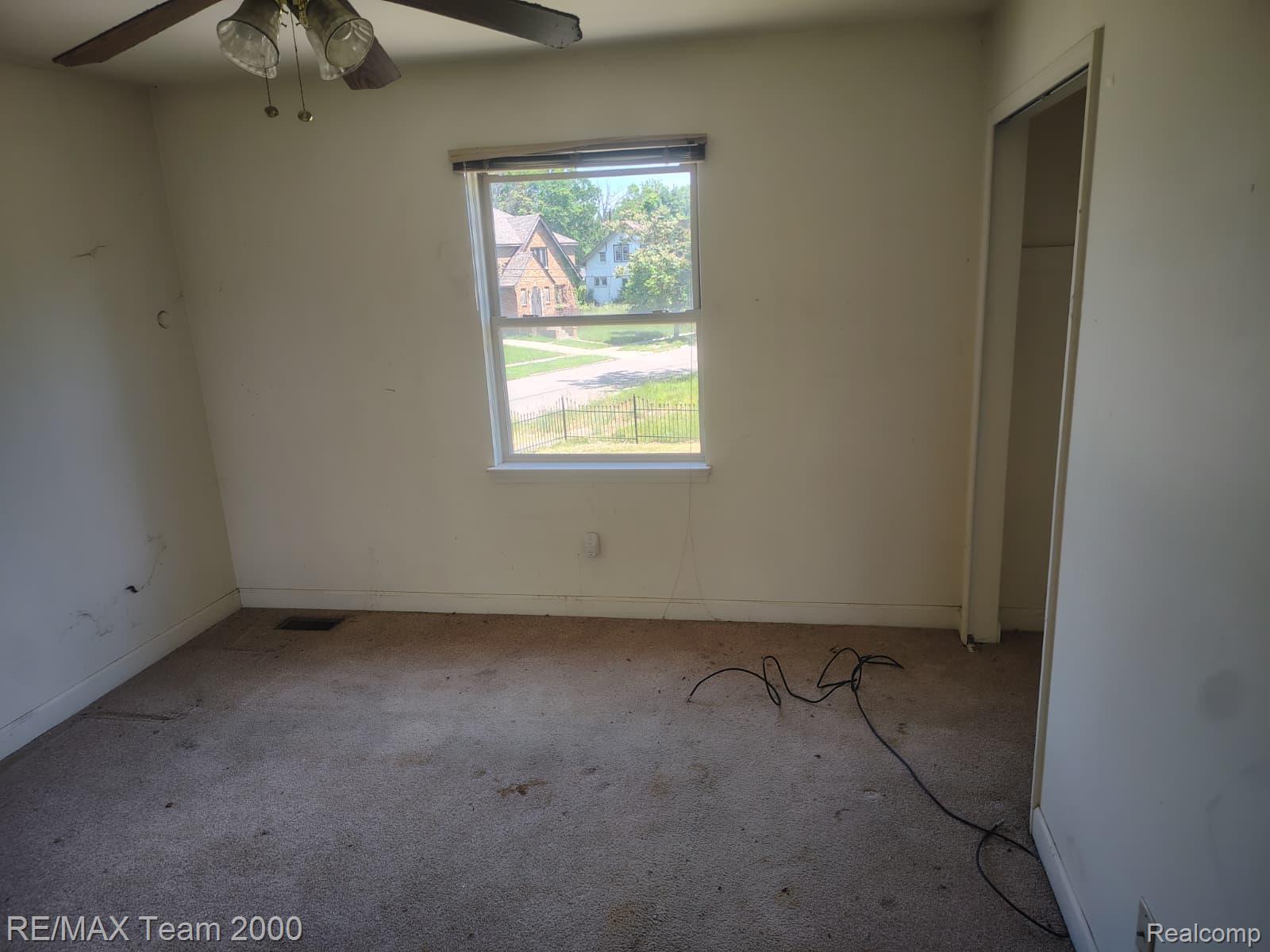 19452 Troy Place Property Photo 12