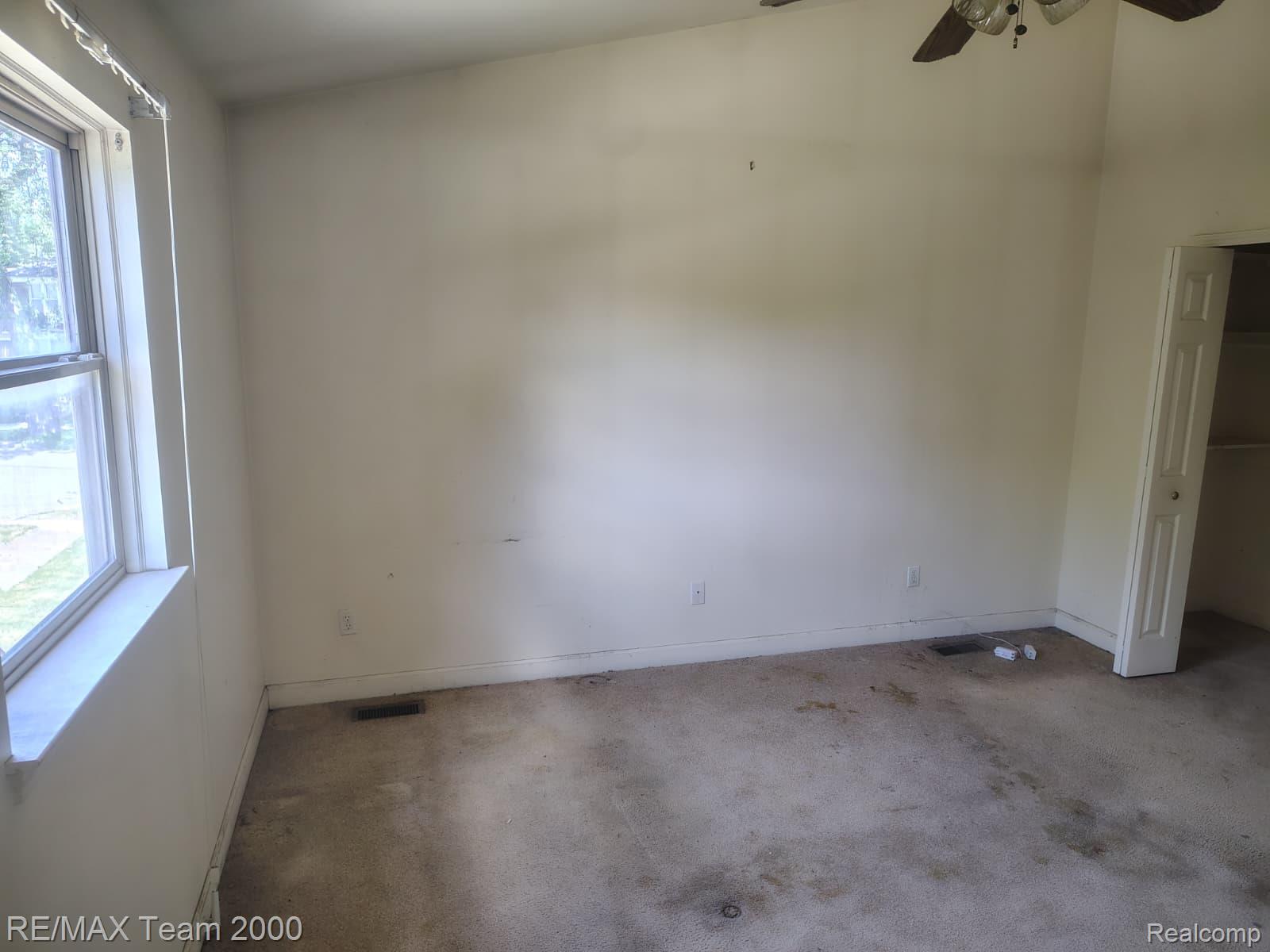 19452 Troy Place Property Photo 16