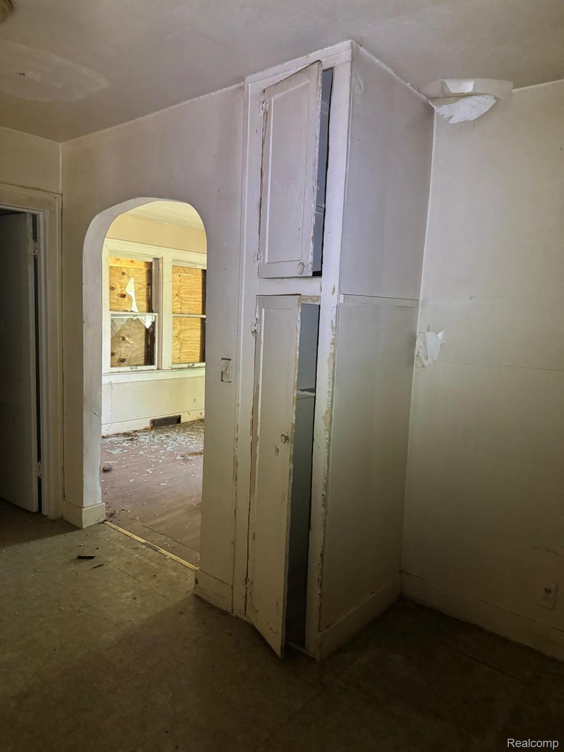 722 E Ridgeway Avenue Property Photo 1