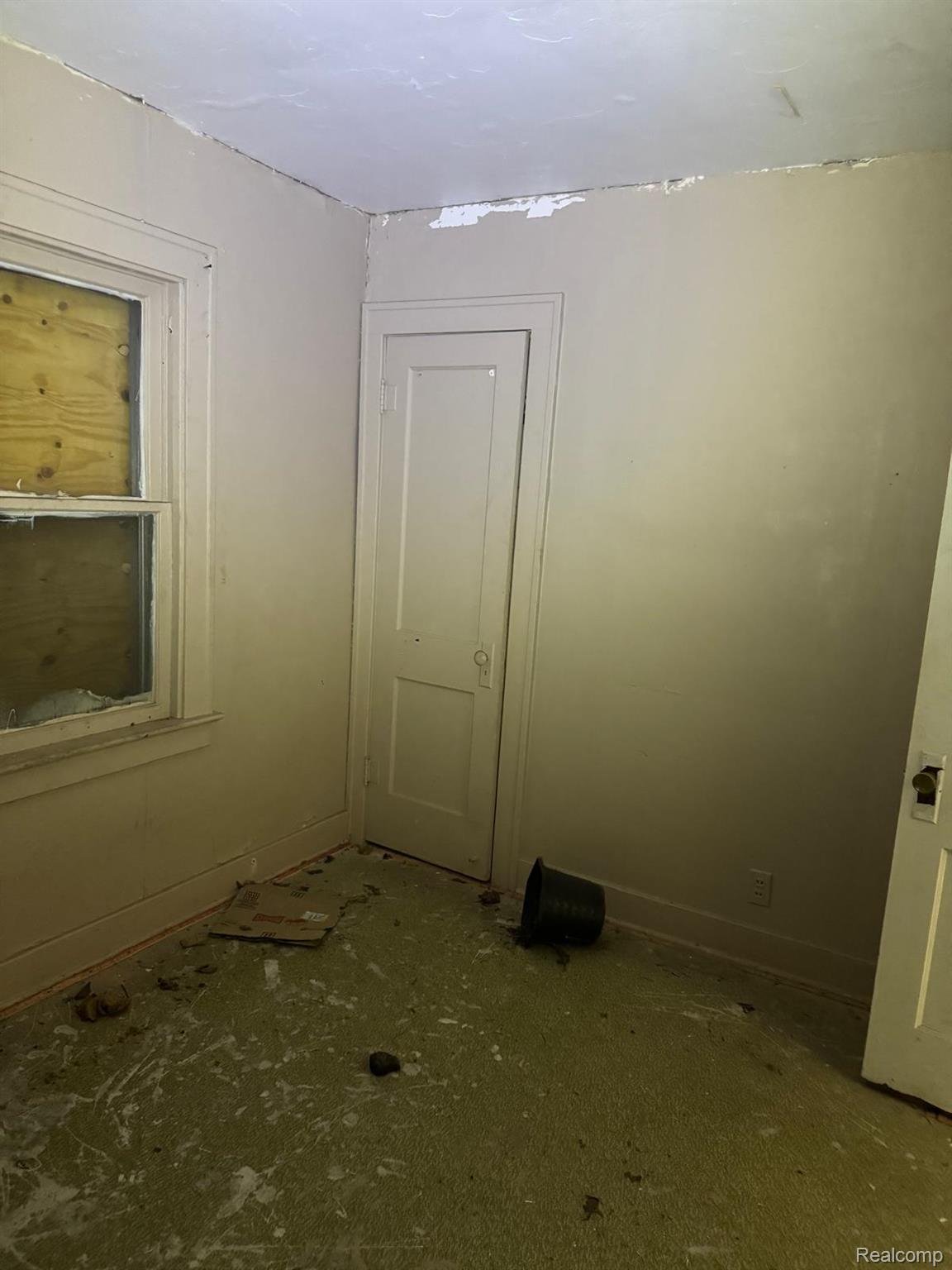 722 E Ridgeway Avenue Property Photo 2