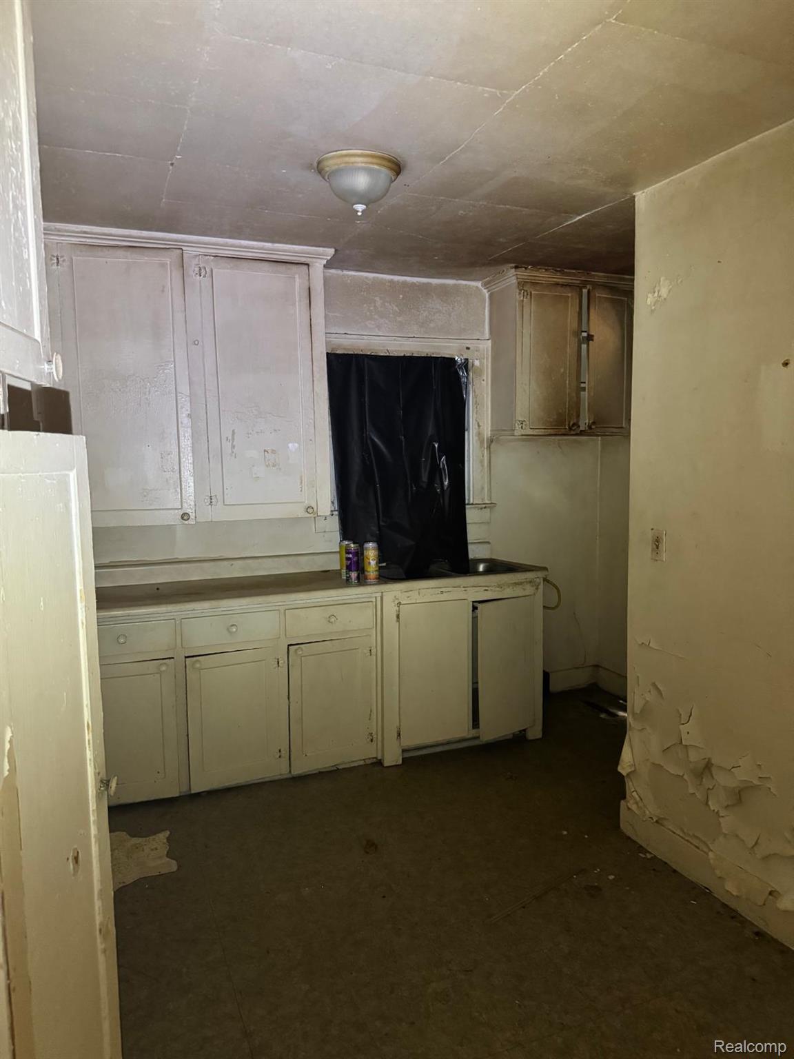 722 E Ridgeway Avenue Property Photo 4