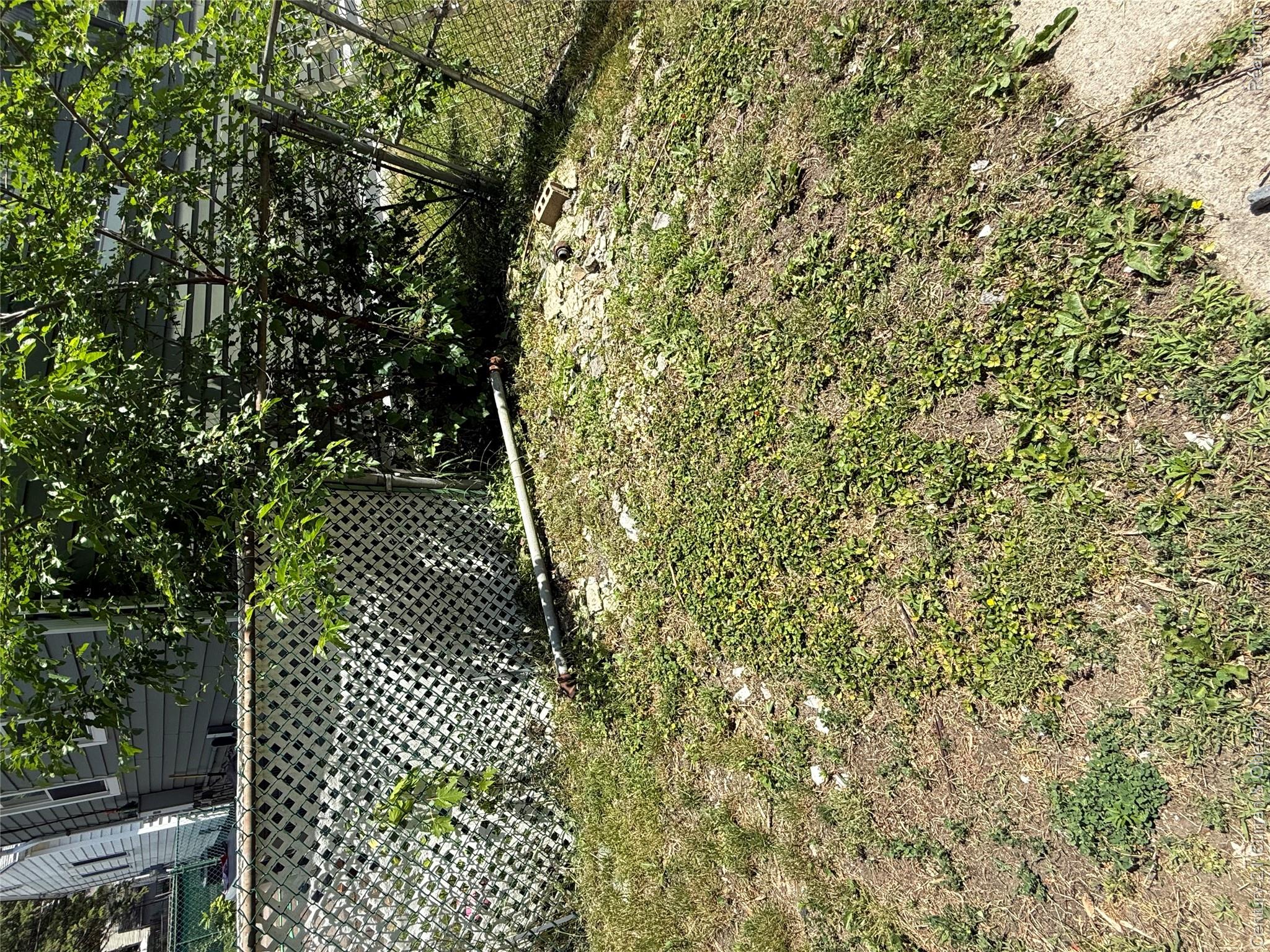 18720 Powers Avenue Property Photo 4