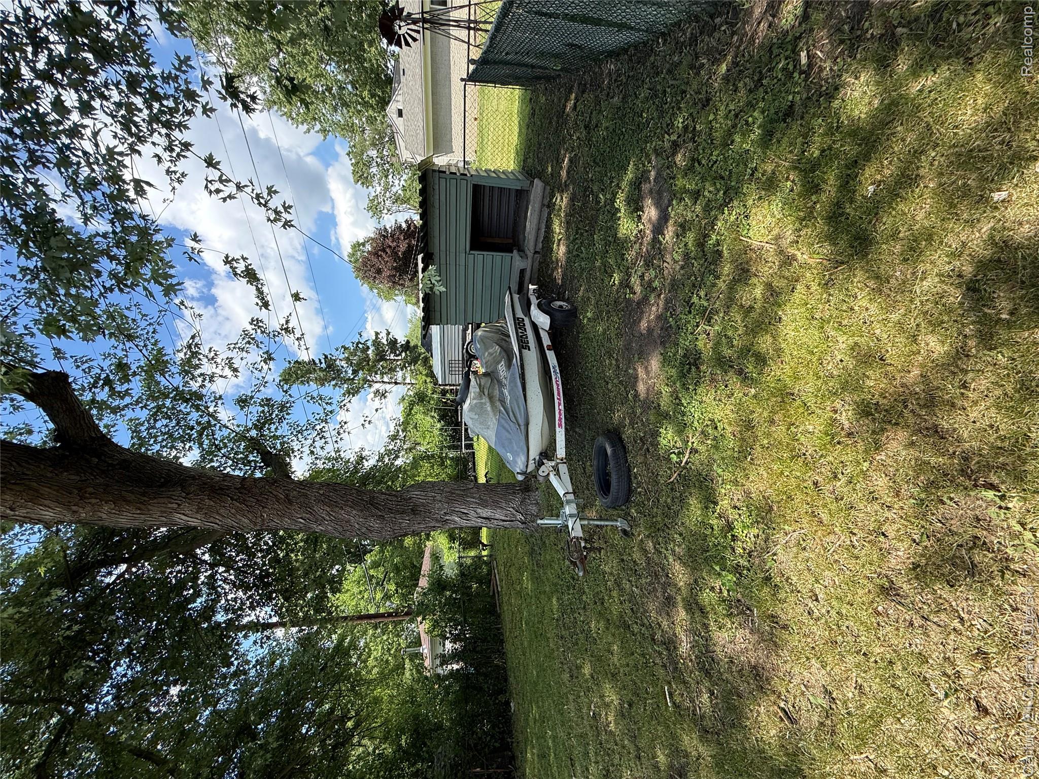 18720 Powers Avenue Property Photo 5