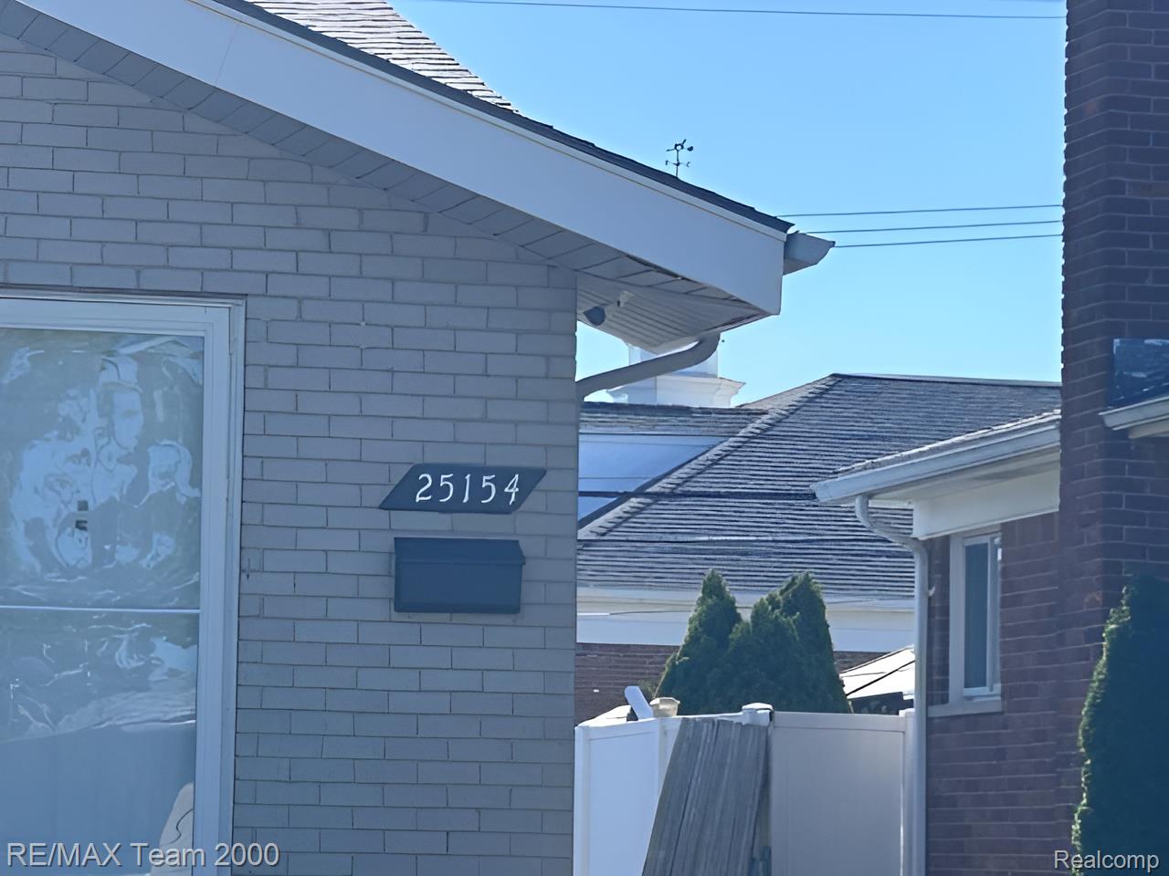 25154 Huron Street Property Photo 3