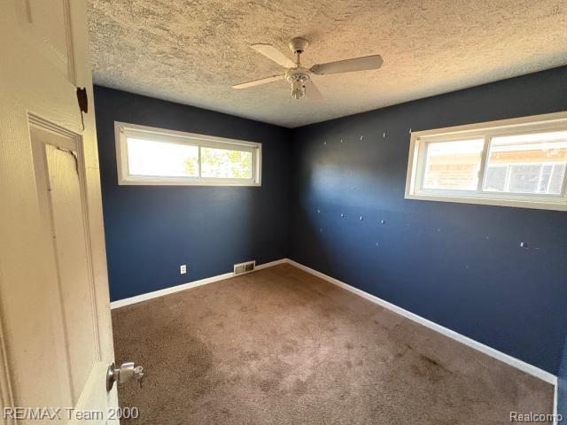 25154 Huron Street Property Photo 13
