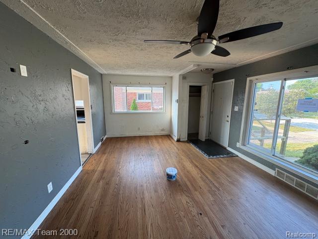 25154 Huron Street Property Photo 17