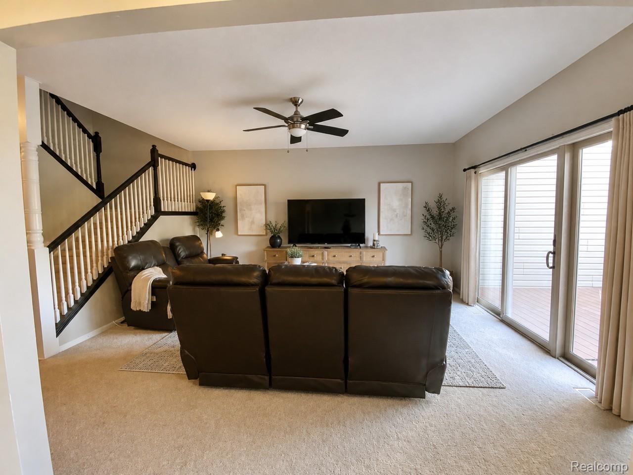 8095 Woodstone Court Property Photo 1