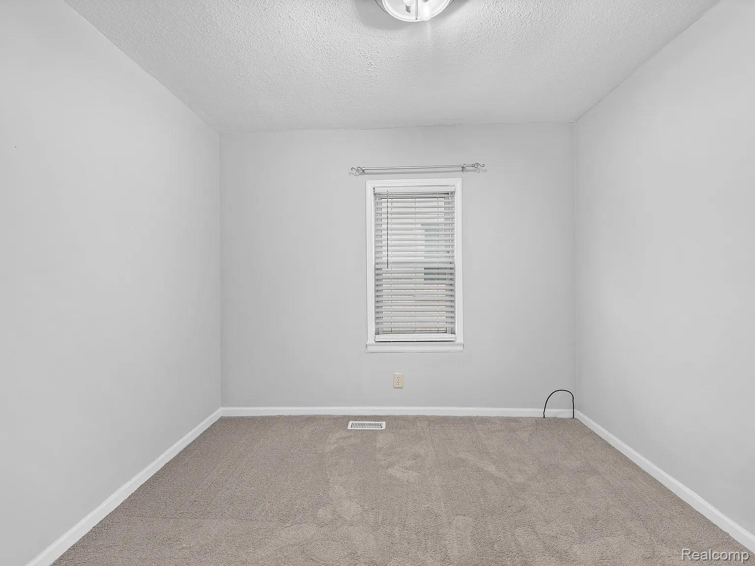 419 W 12 Mile Road Property Photo 19