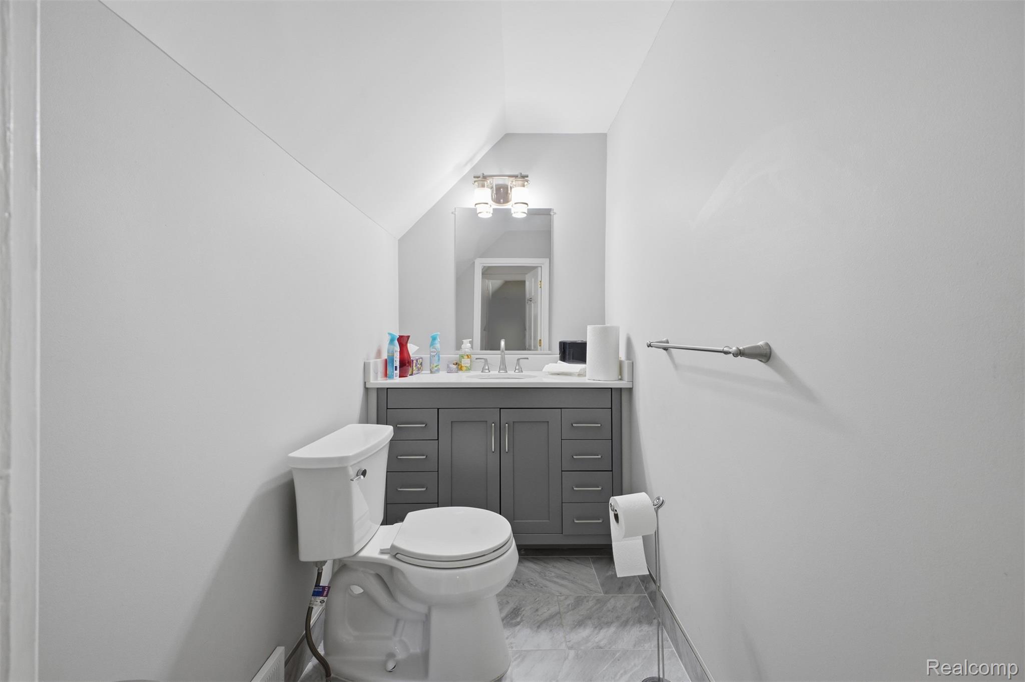 621 S Main Street Property Photo 33