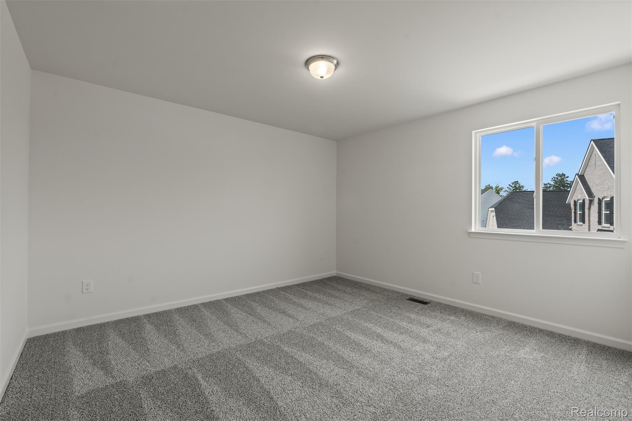 26591 Triple Crown Drive Property Photo 18