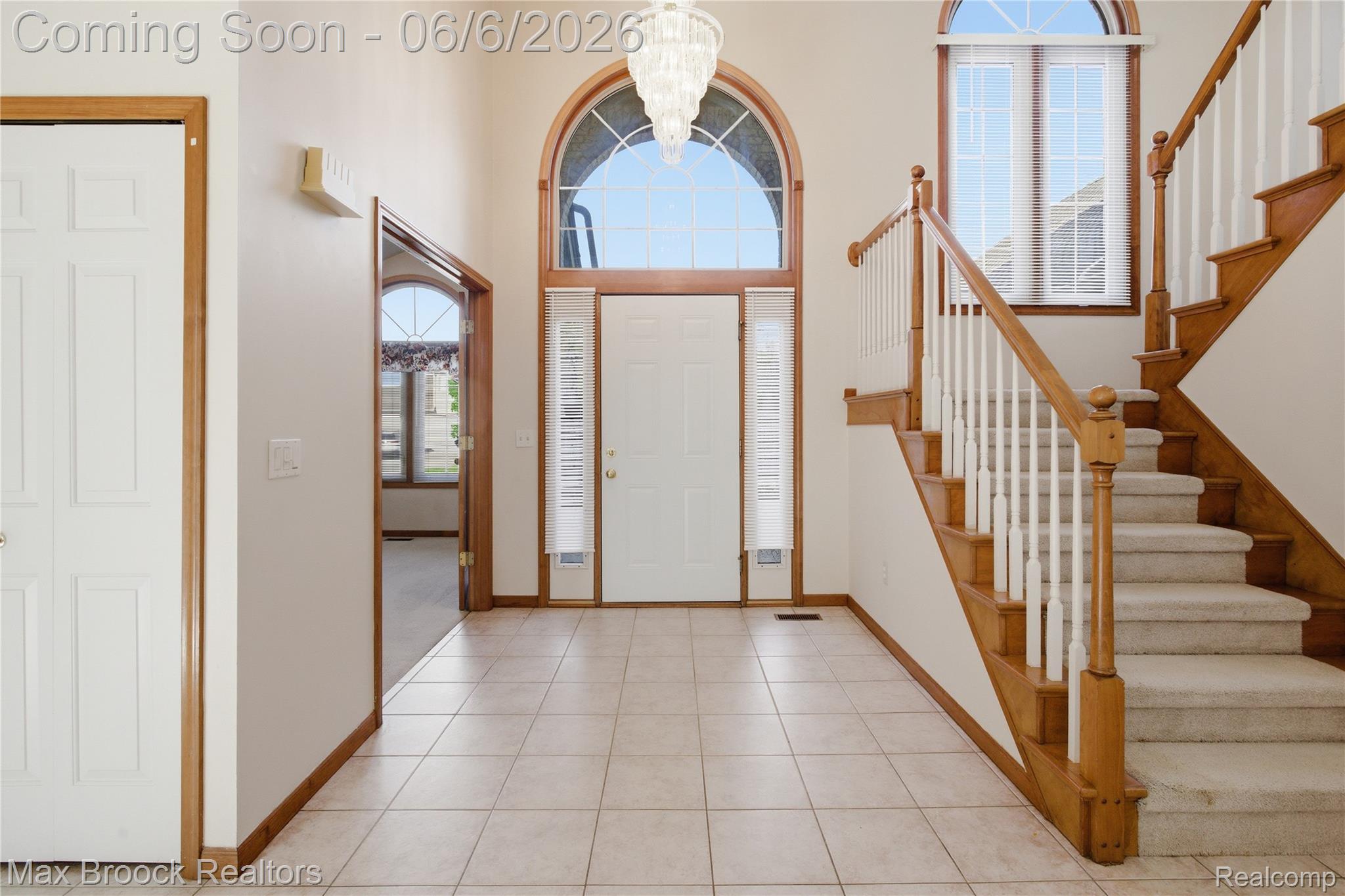 46547 Glen Eagle Drive Property Photo 3
