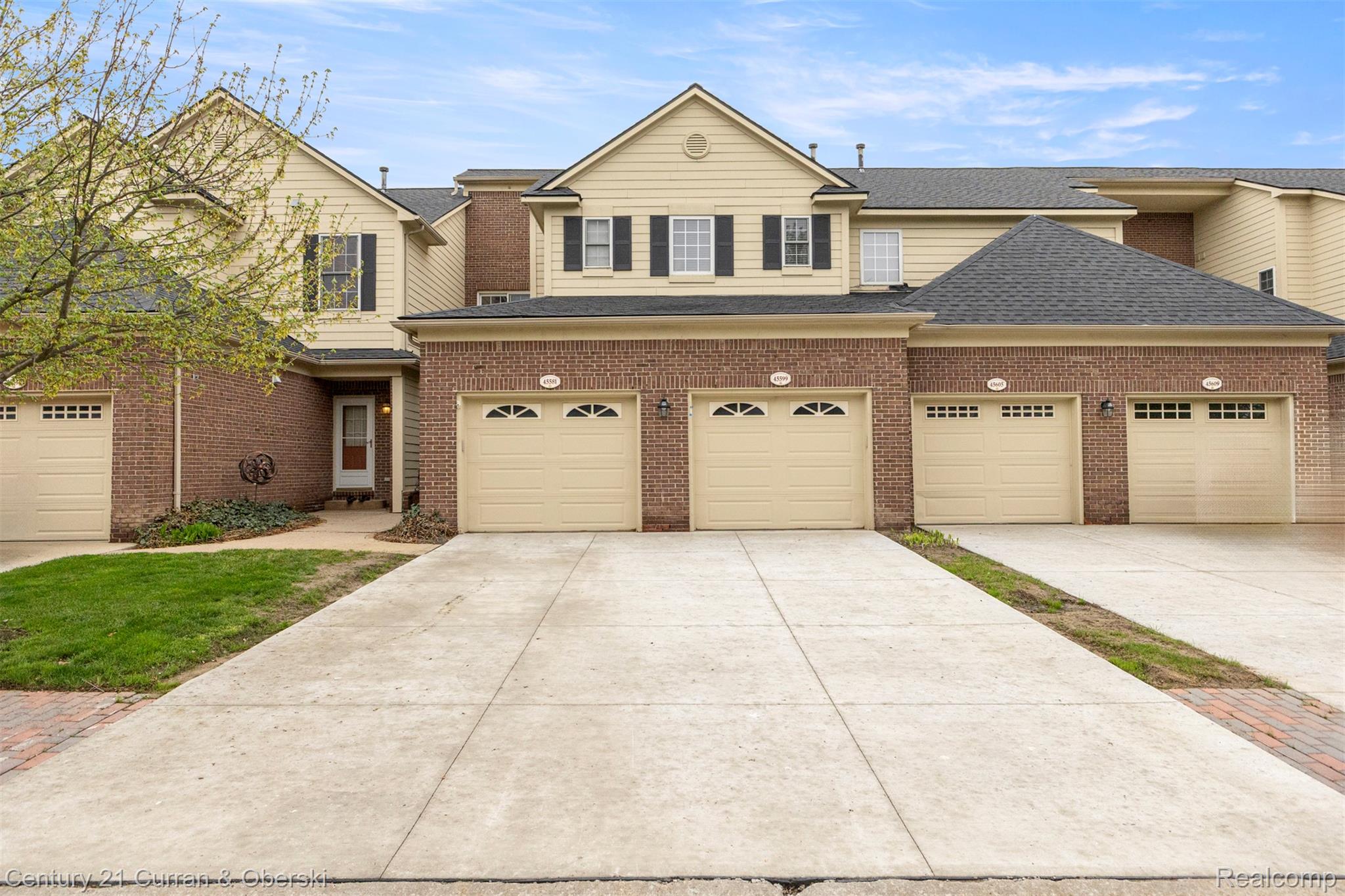 45599 Graystone Ln Property Photo 40