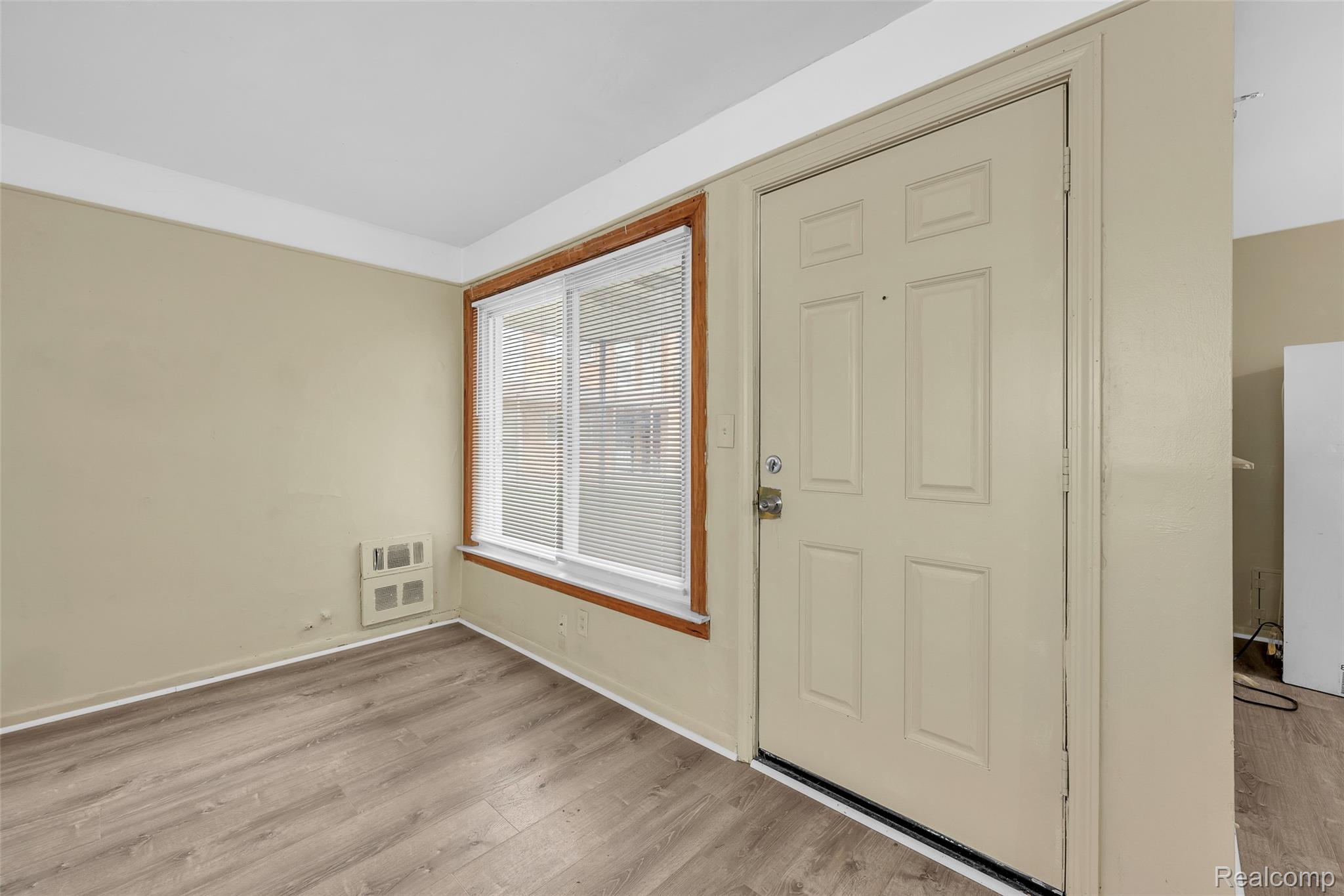 16721 Greenfield Road Property Photo 6