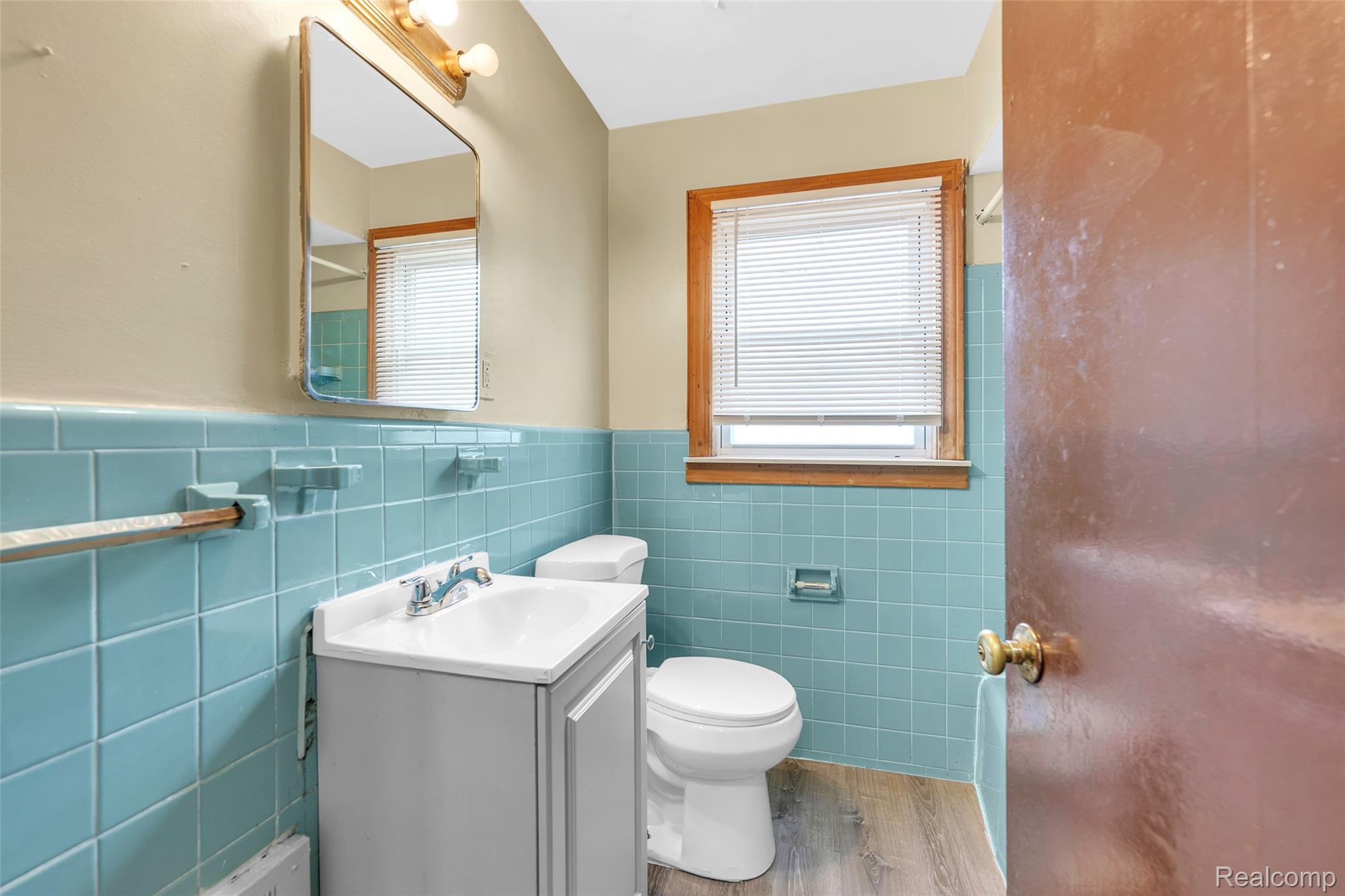 16721 Greenfield Road Property Photo 10