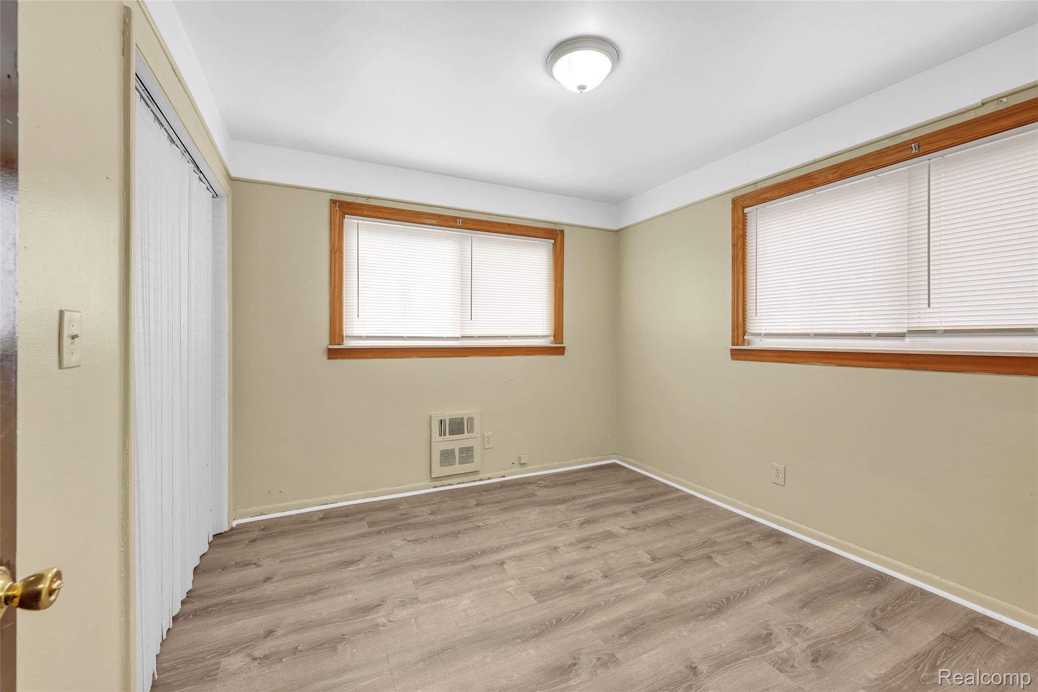 16721 Greenfield Road Property Photo 12