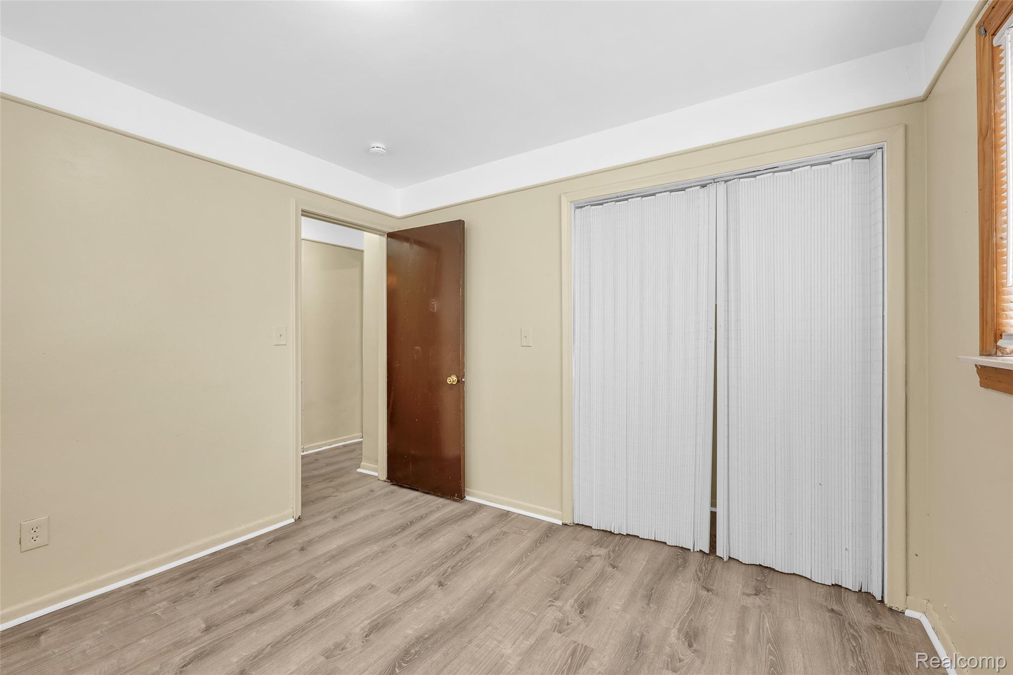 16721 Greenfield Road Property Photo 13