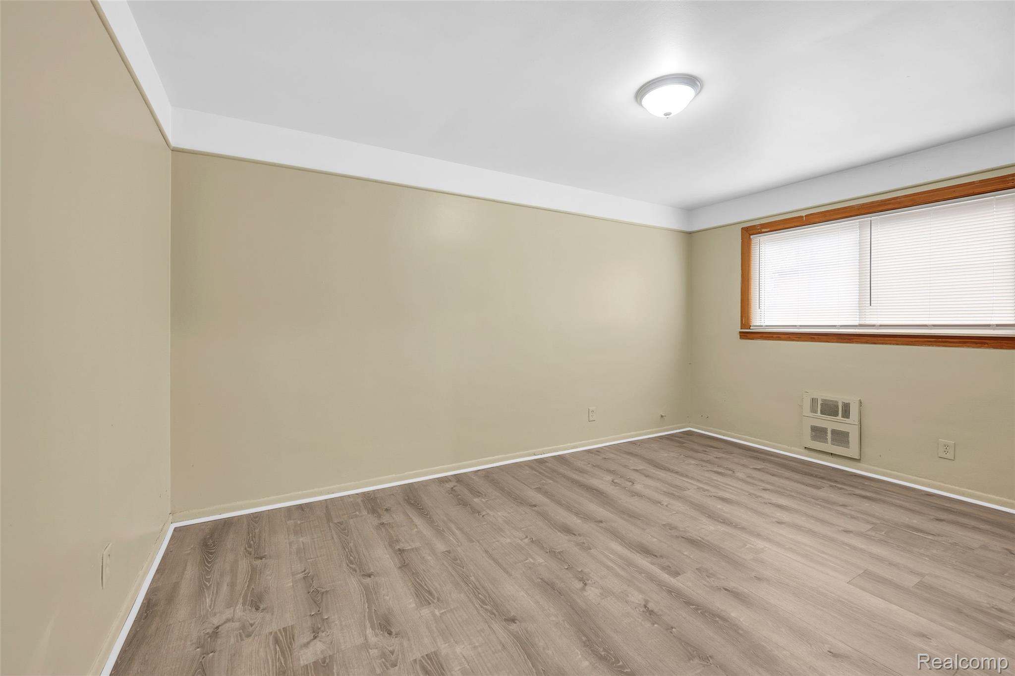 16721 Greenfield Road Property Photo 14