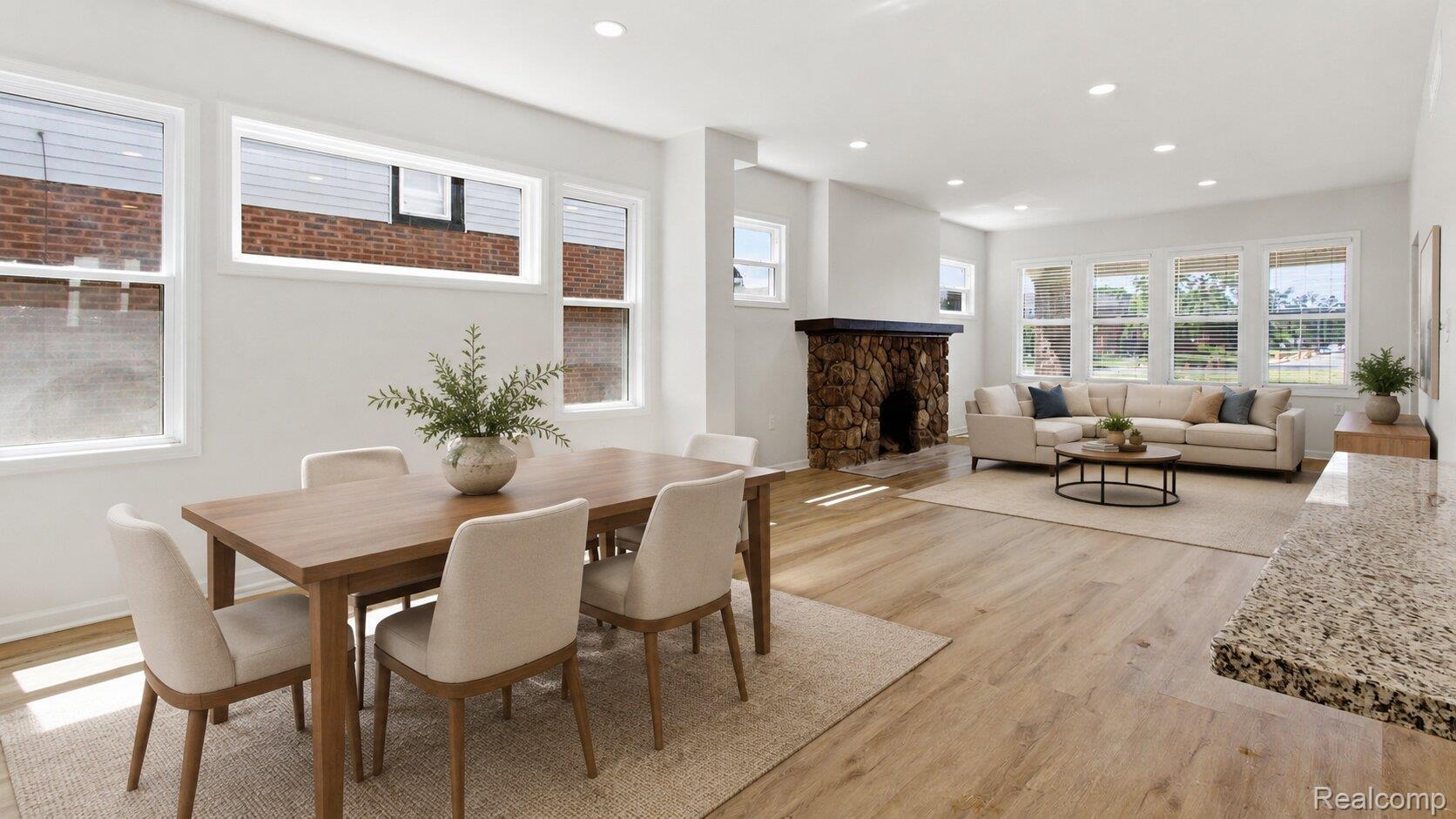 2025 Lawrence Street Property Photo 4