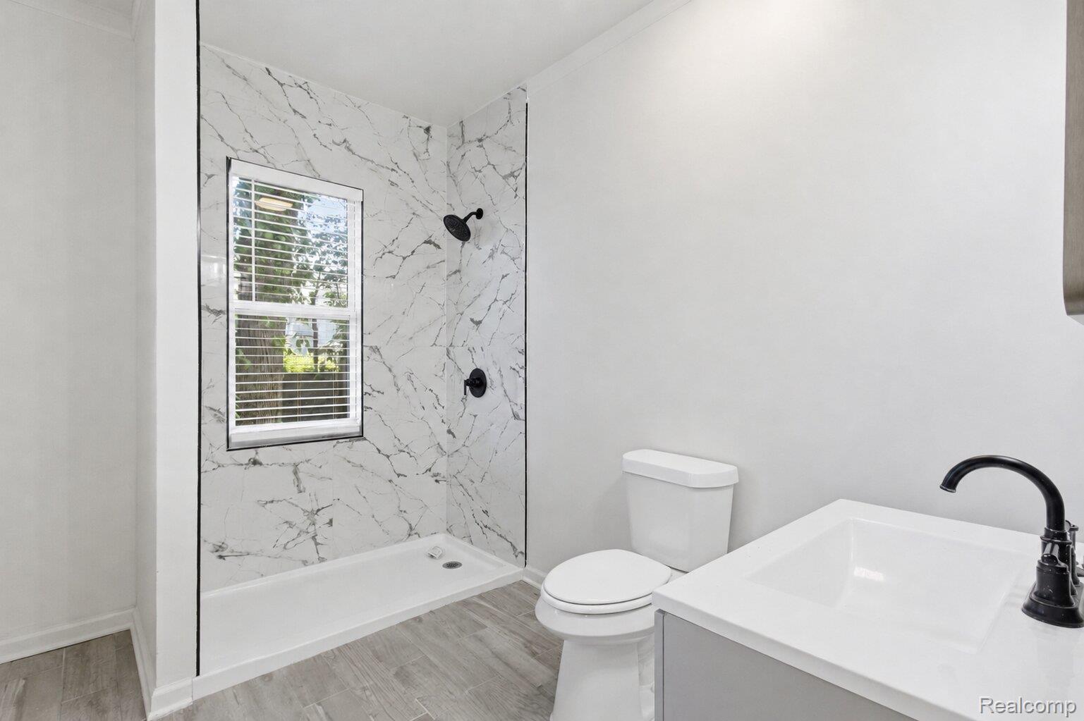 2025 Lawrence Street Property Photo 13