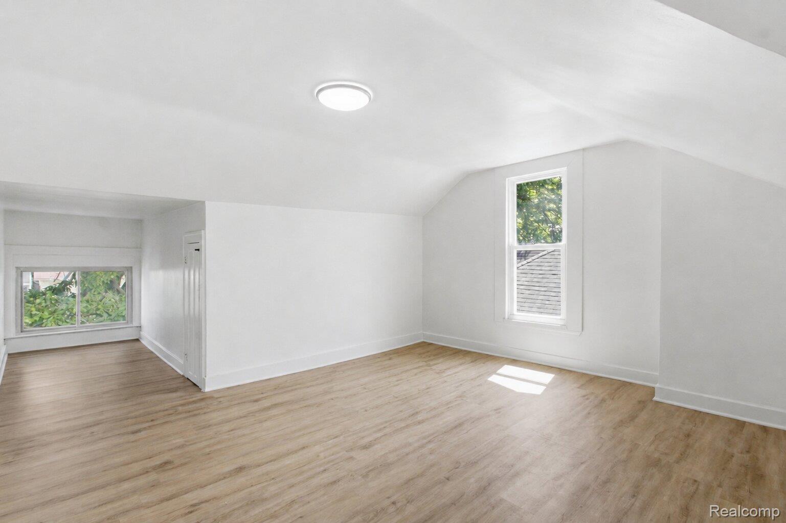 2025 Lawrence Street Property Photo 17