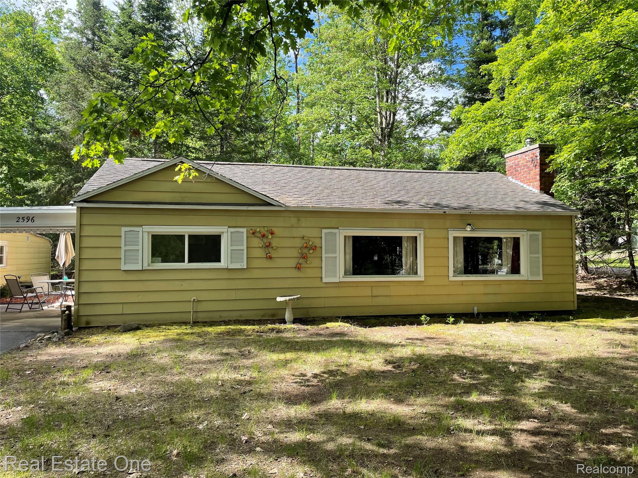 2596 E Fox Road Property Photo 3