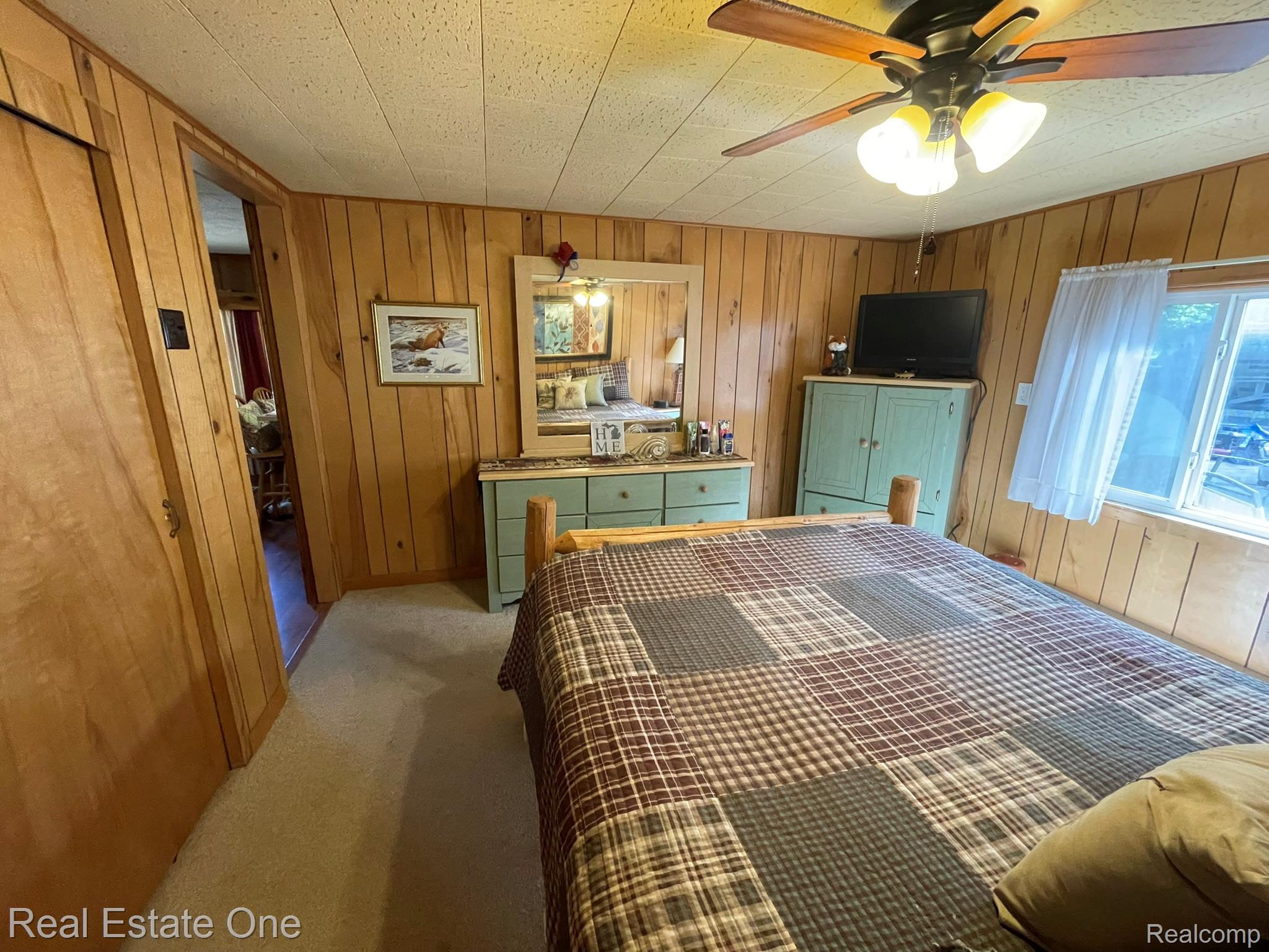 2596 E Fox Road Property Photo 16
