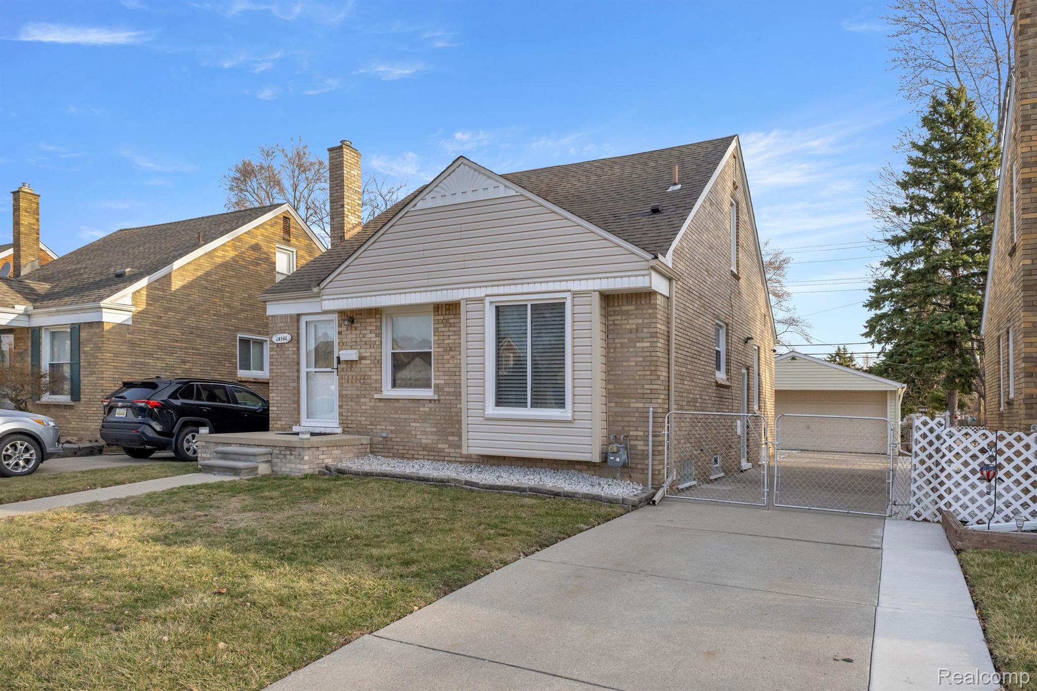 14592 Oconnor Avenue Property Photo 2