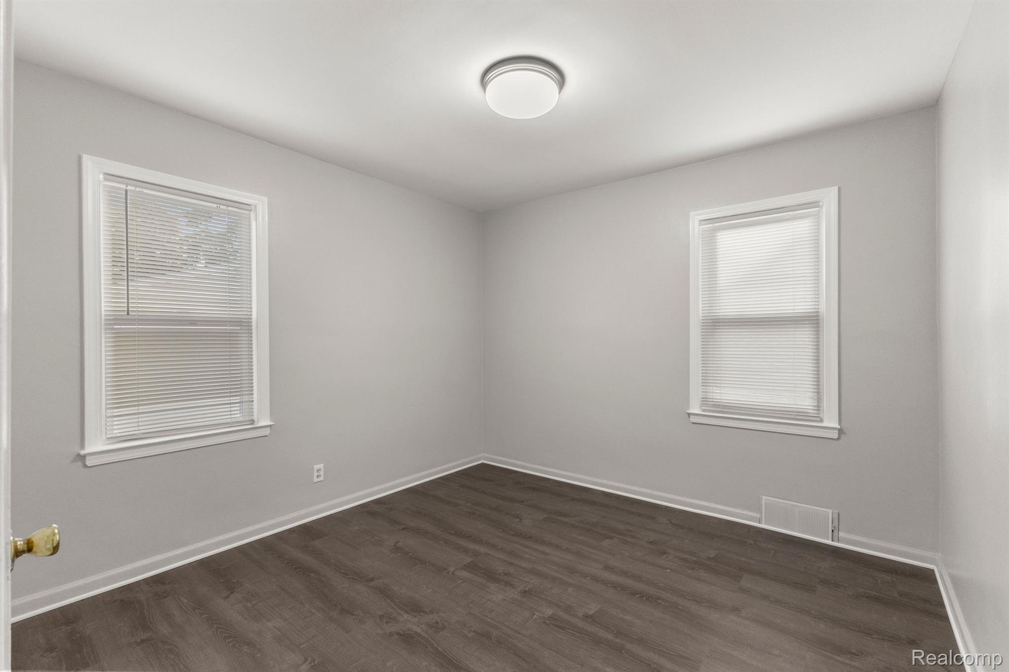 14592 Oconnor Avenue Property Photo 20