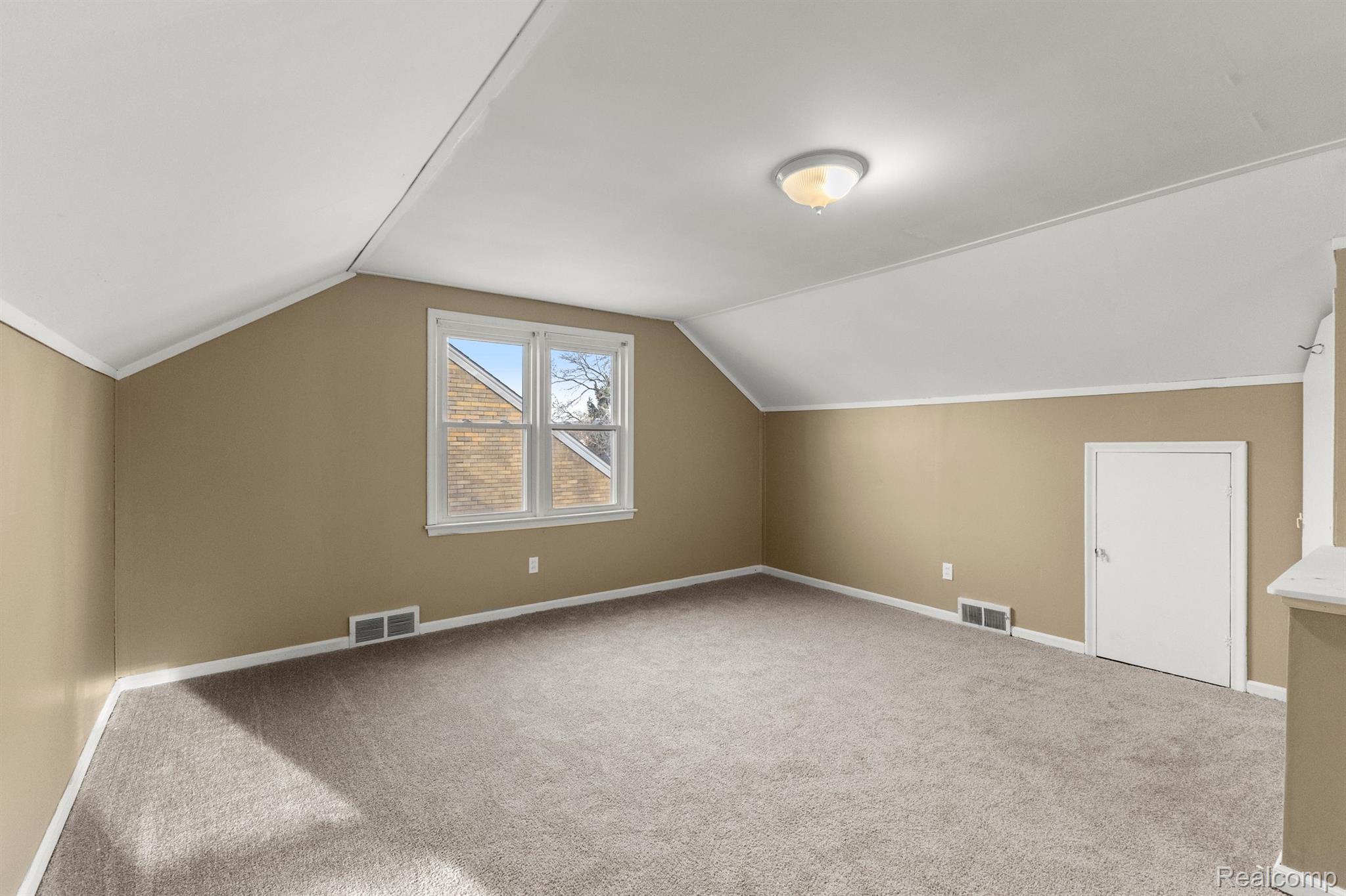 14592 Oconnor Avenue Property Photo 25