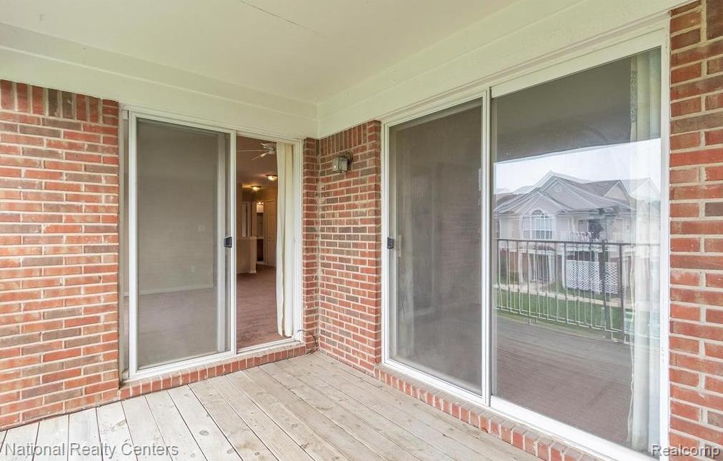 16707 Carriage Way Property Photo 9