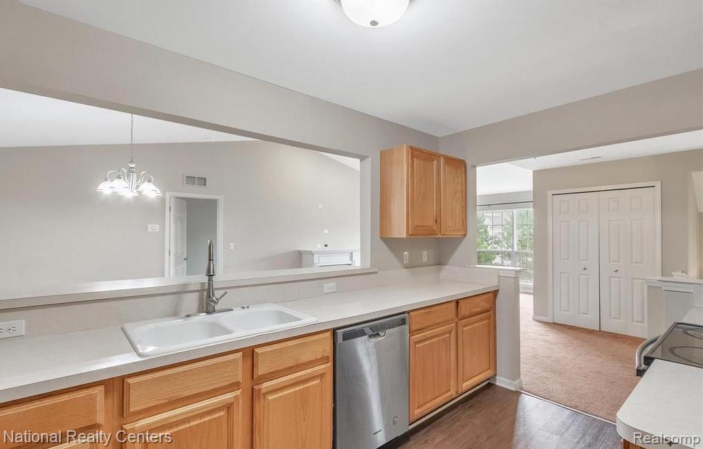 16707 Carriage Way Property Photo 12