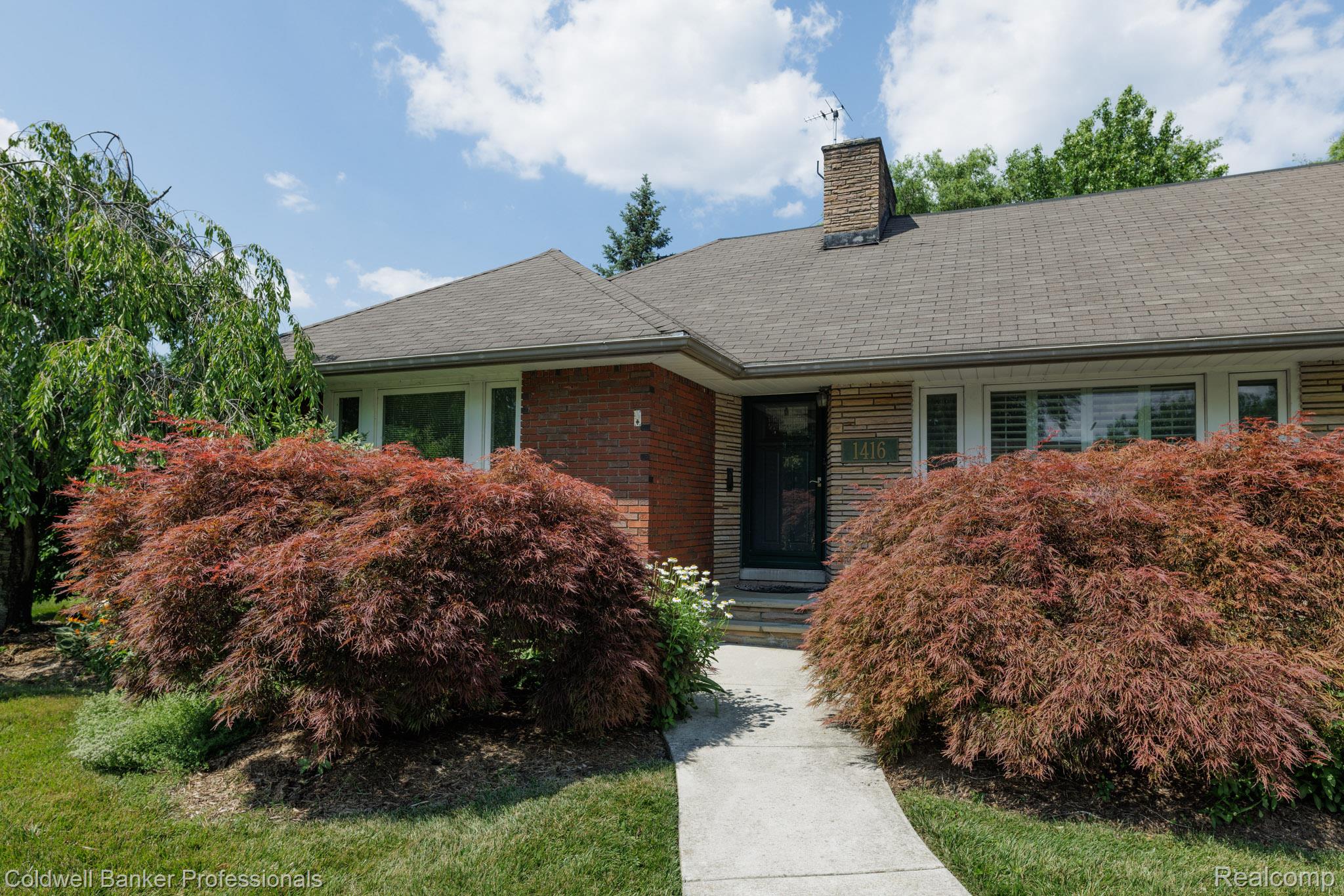 1416 N Renaud Road Property Photo 3