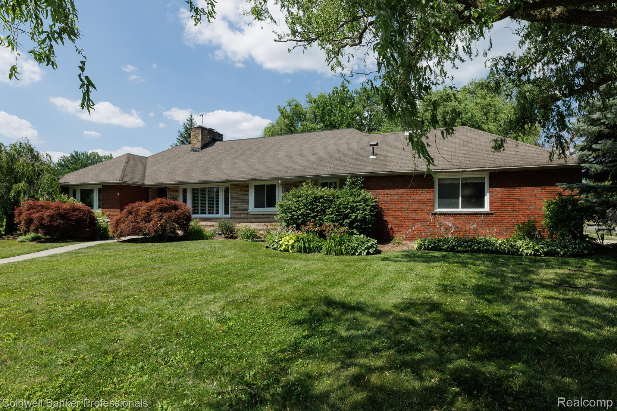 1416 N Renaud Road Property Photo 4