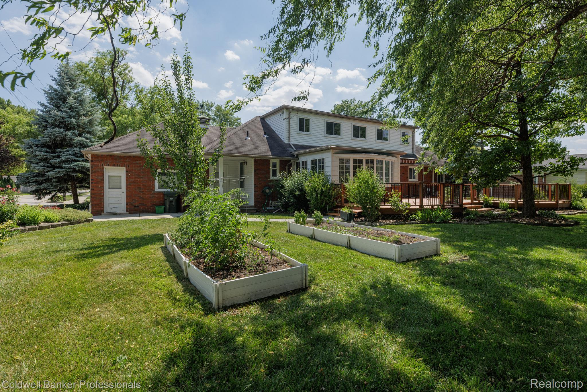 1416 N Renaud Road Property Photo 7