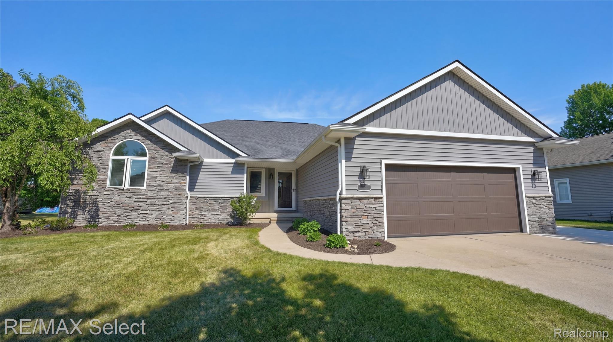 2288 Lost Creek Drive Property Photo 1