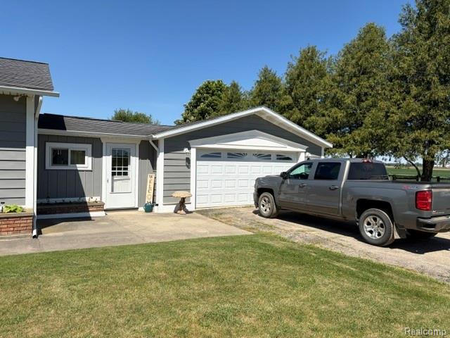 4815 Loree Road Property Photo 4
