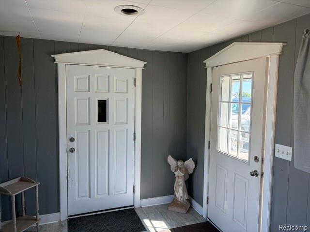 4815 Loree Road Property Photo 14