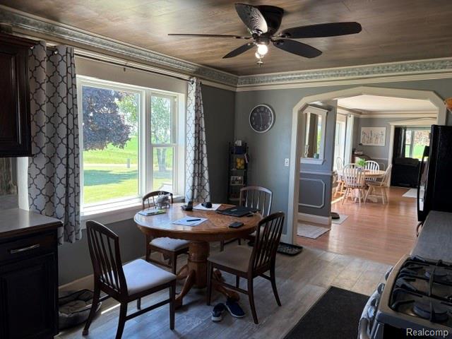4815 Loree Road Property Photo 15