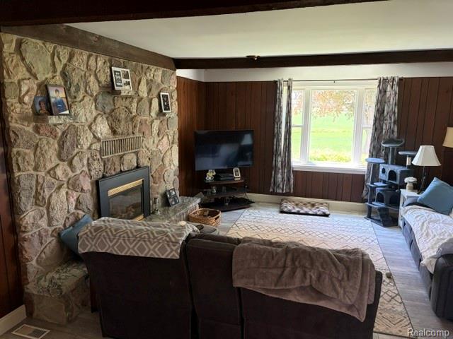 4815 Loree Road Property Photo 20