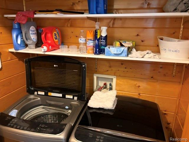 4815 Loree Road Property Photo 32
