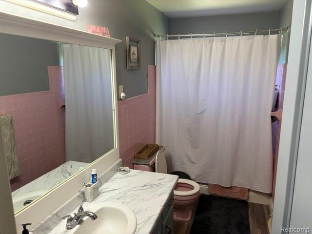 4815 Loree Road Property Photo 33
