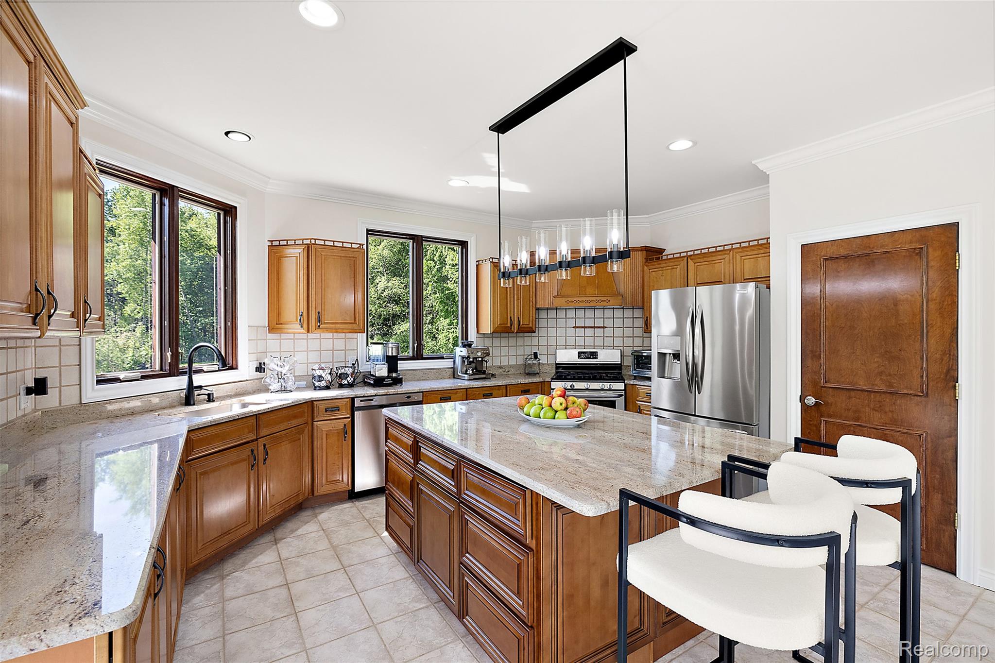 62502 Wayfaring Road Property Photo 46