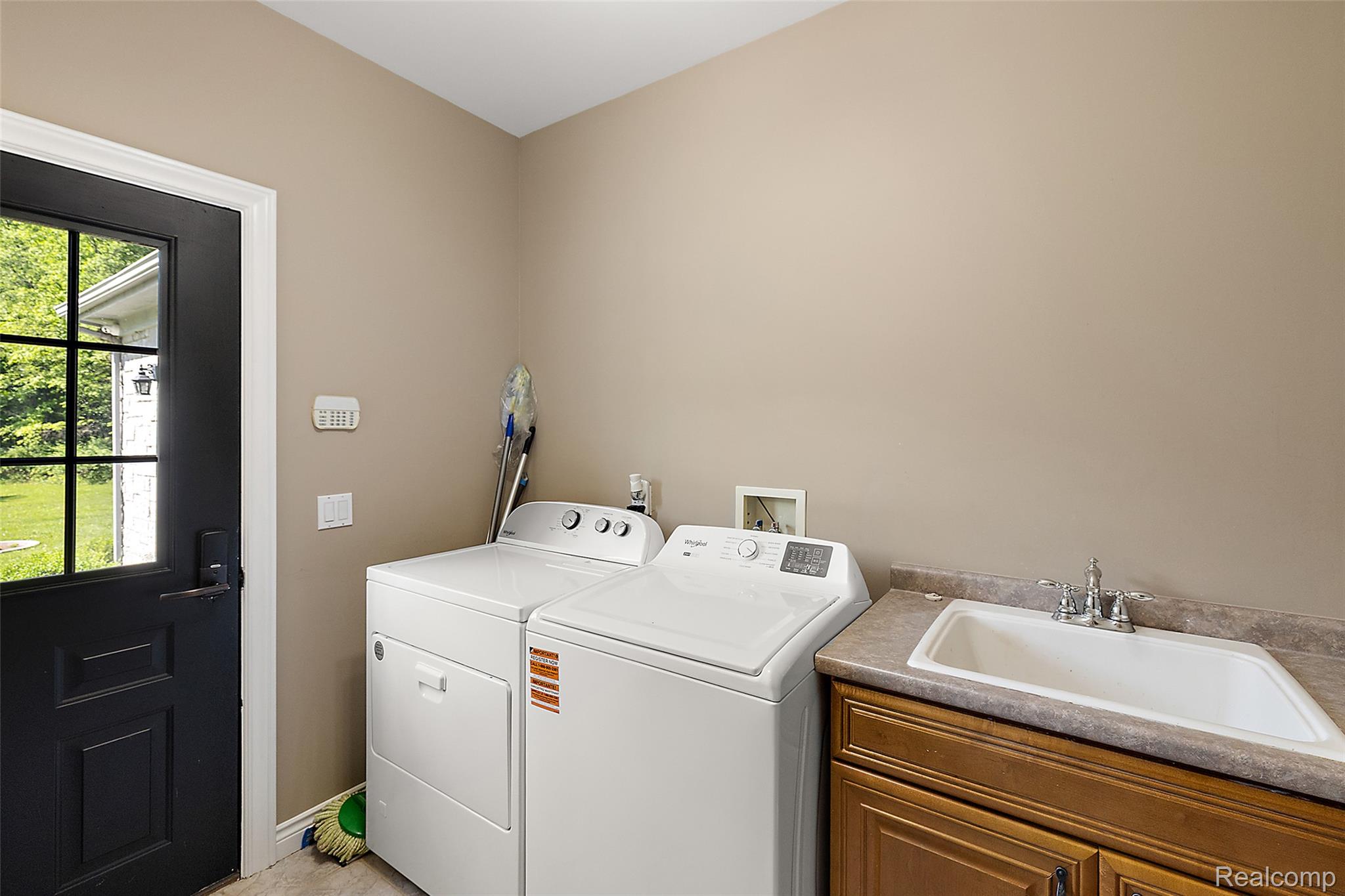 62502 Wayfaring Road Property Photo 55
