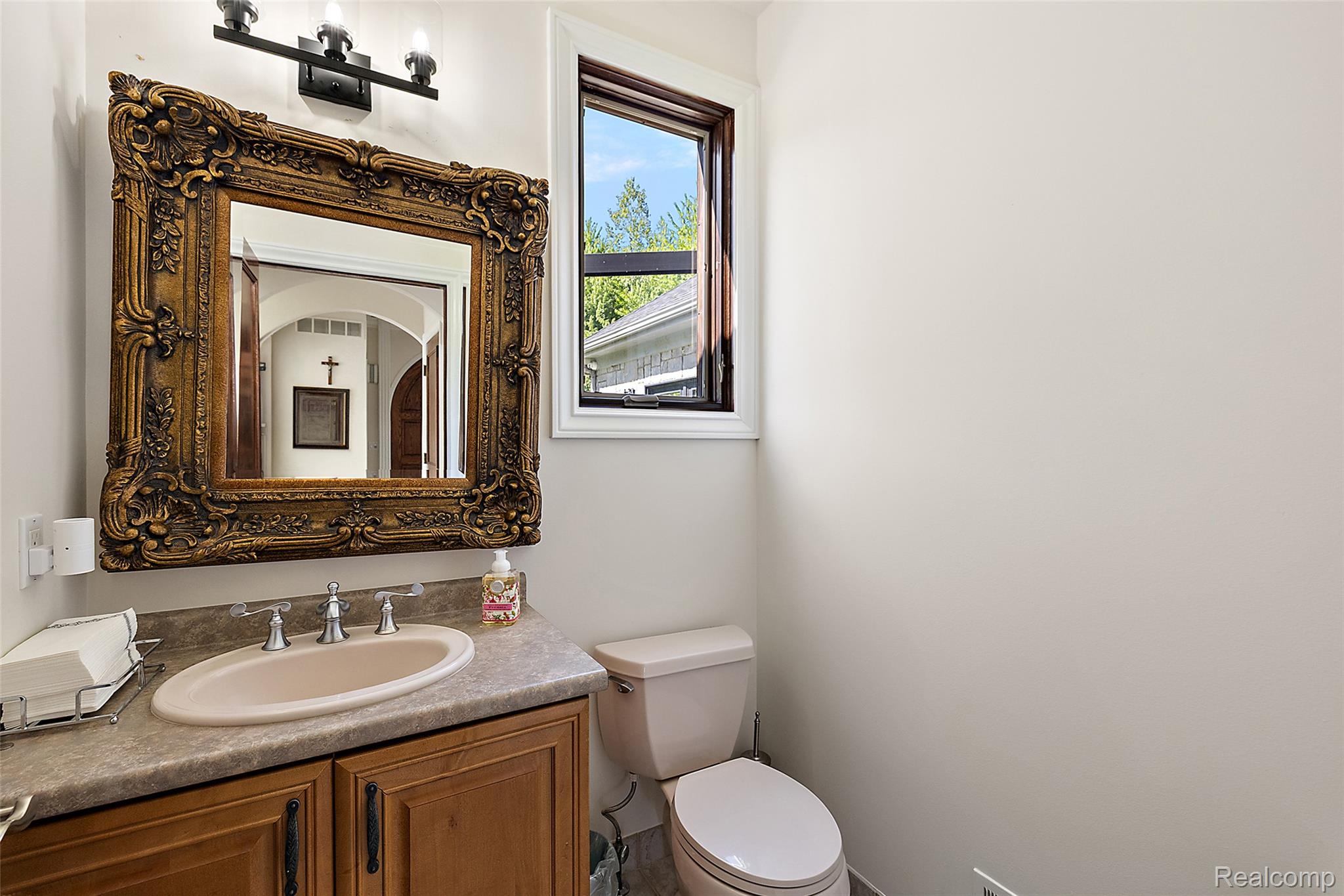 62502 Wayfaring Road Property Photo 56