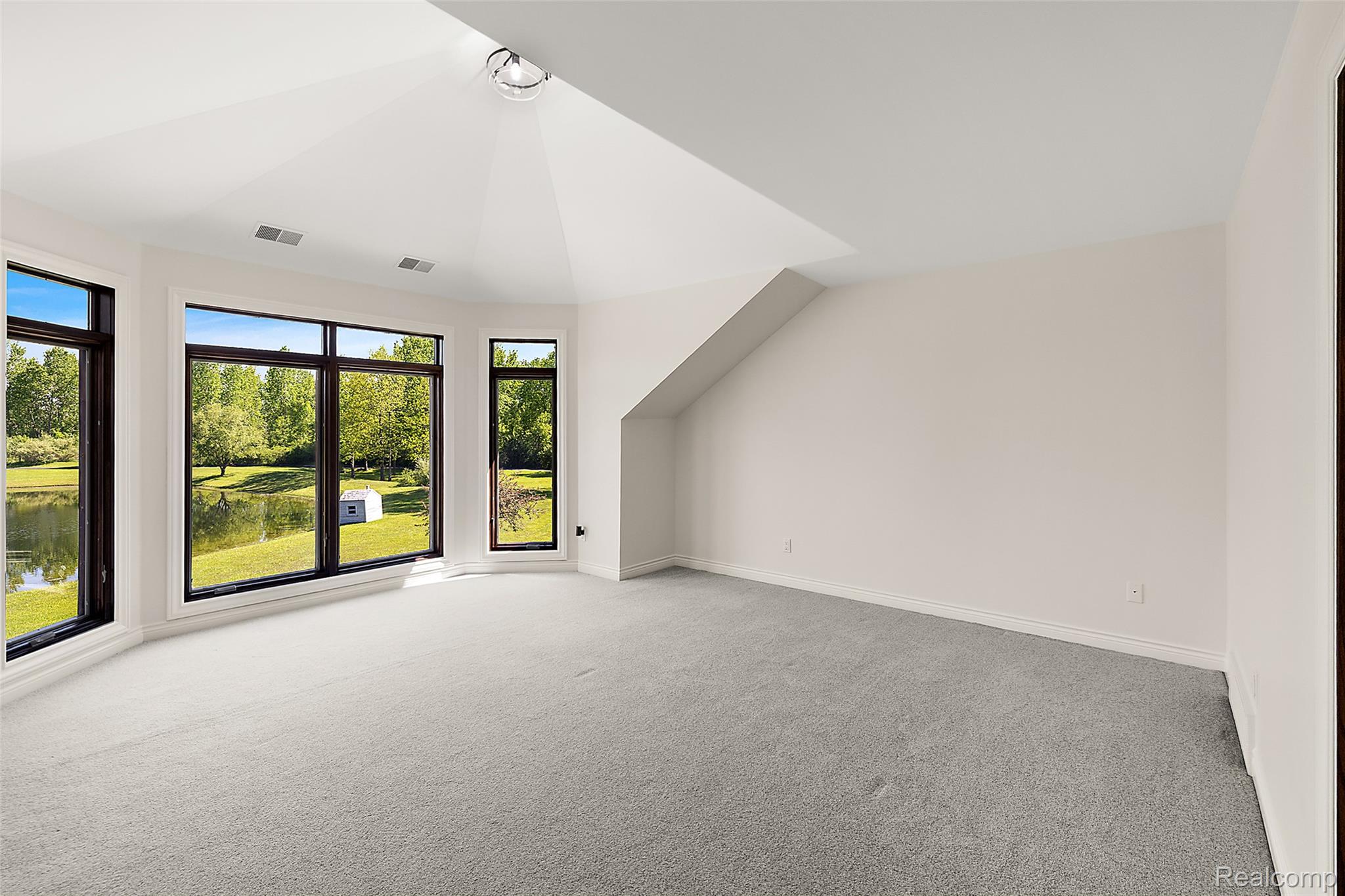 62502 Wayfaring Road Property Photo 76