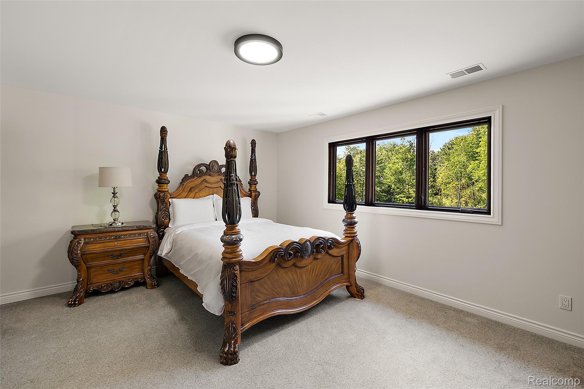 62502 Wayfaring Road Property Photo 79